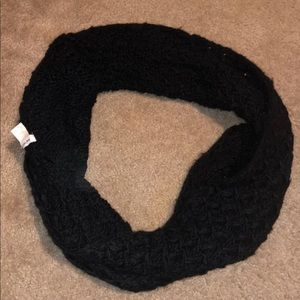 Nine West Wrap Around Scarf